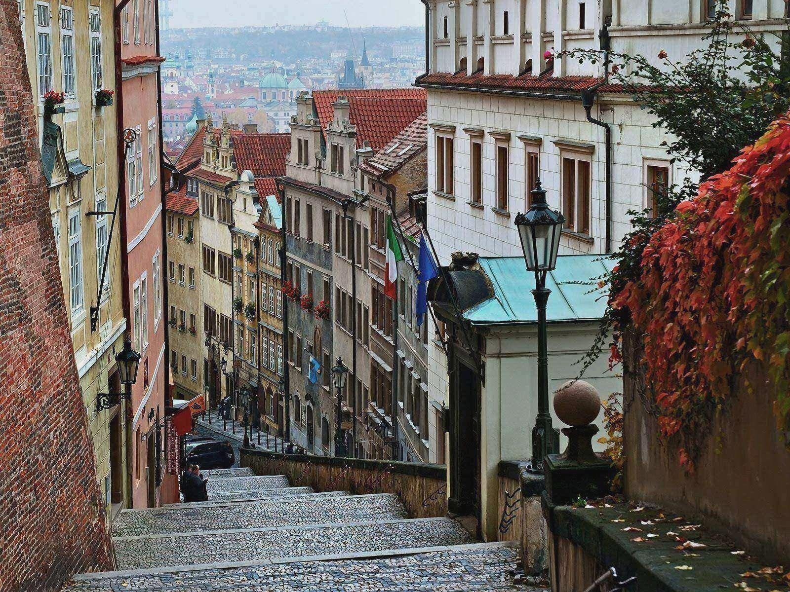 1600x1200 Prague Wallpaper HD Download, Desktop
