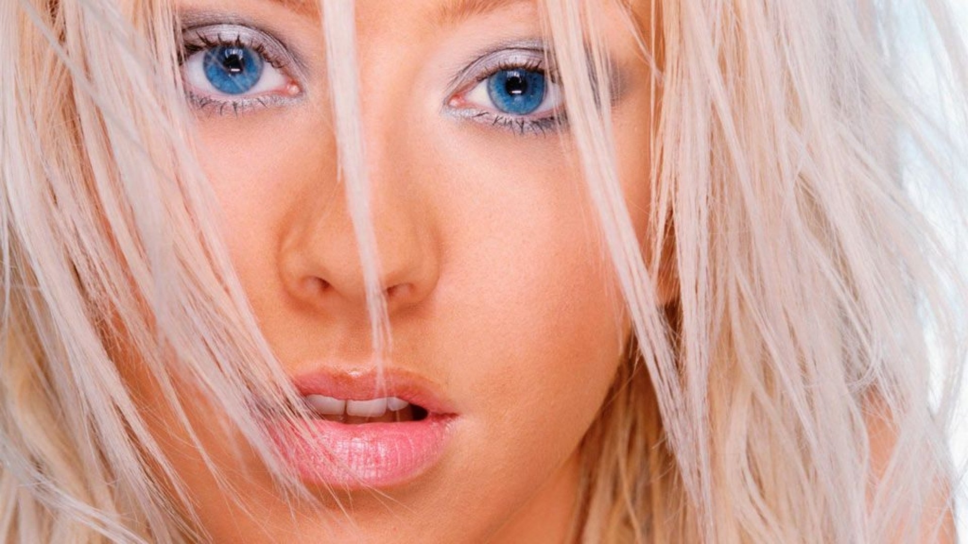 1920x1080 Christina Aguilera Face Wallpaper, Desktop