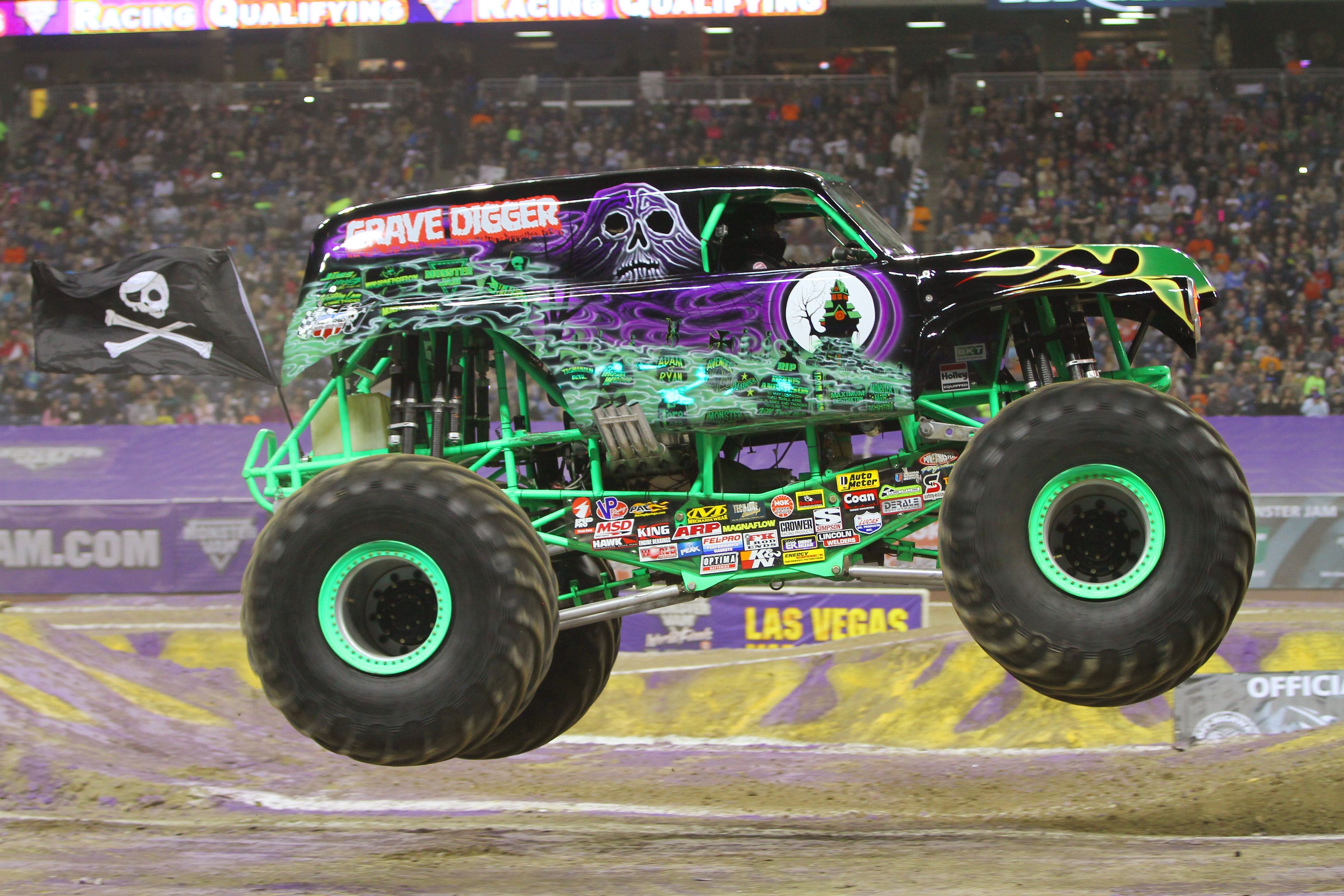 4260x2840 Cool Monster Trucks With HD Desktop Wallpaper with Monster Trucks, Desktop