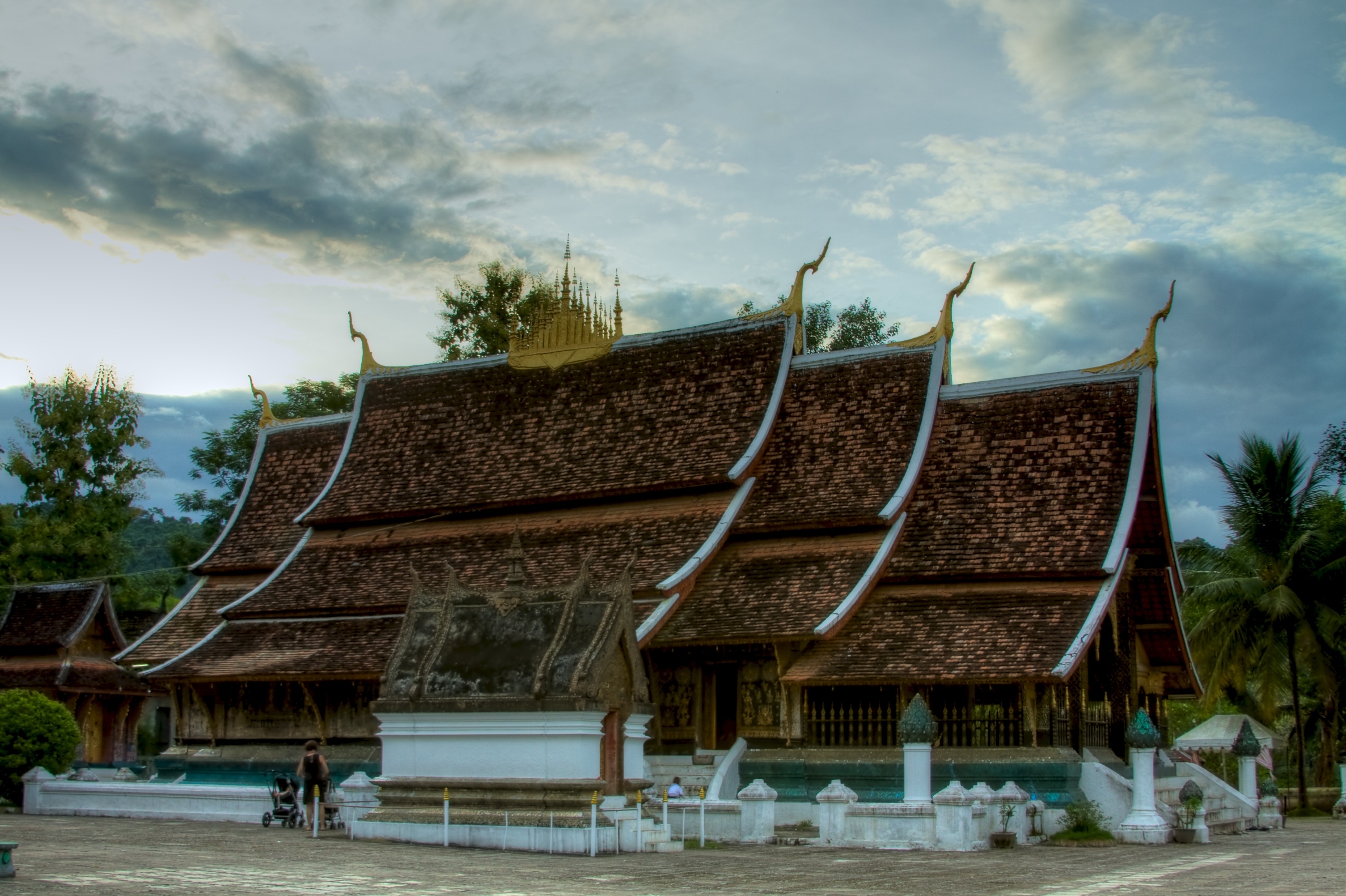 2380x1590 Laos Prabang 91 Xieng, Desktop