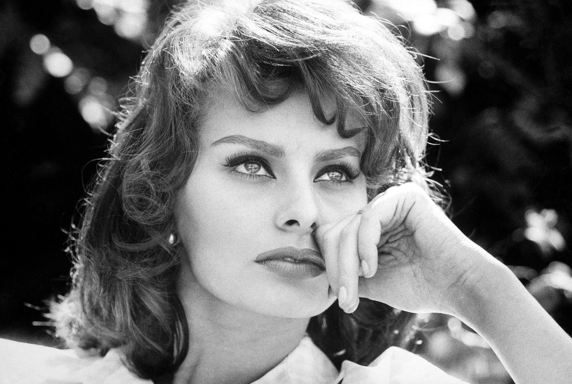 1920x1290 Sophia Loren Wallpaper, Desktop