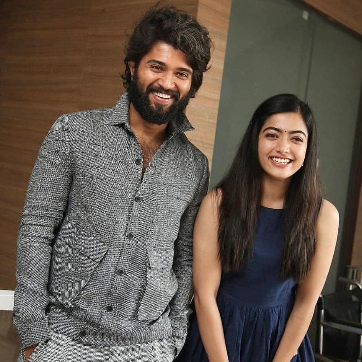 1200x1200 Vijay Deverakonda & Rashmika Mandanna look stylish in the throwback PHOTO; fans can't stop gushing over it, Phone