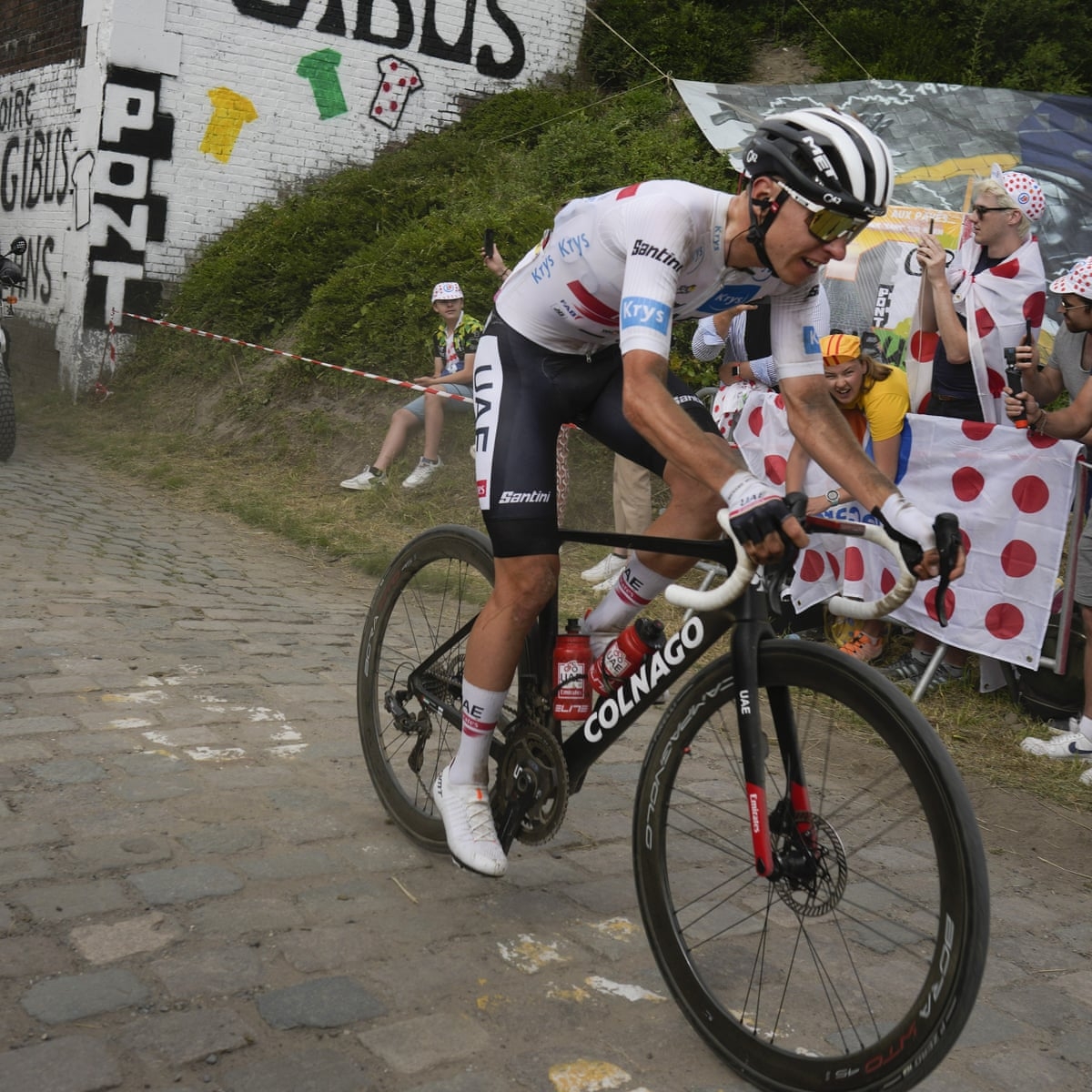 1200x1200 Tadej Pogacar rides through cobbles and chaos to lay down Tour gauntlet. Tour de France, Phone