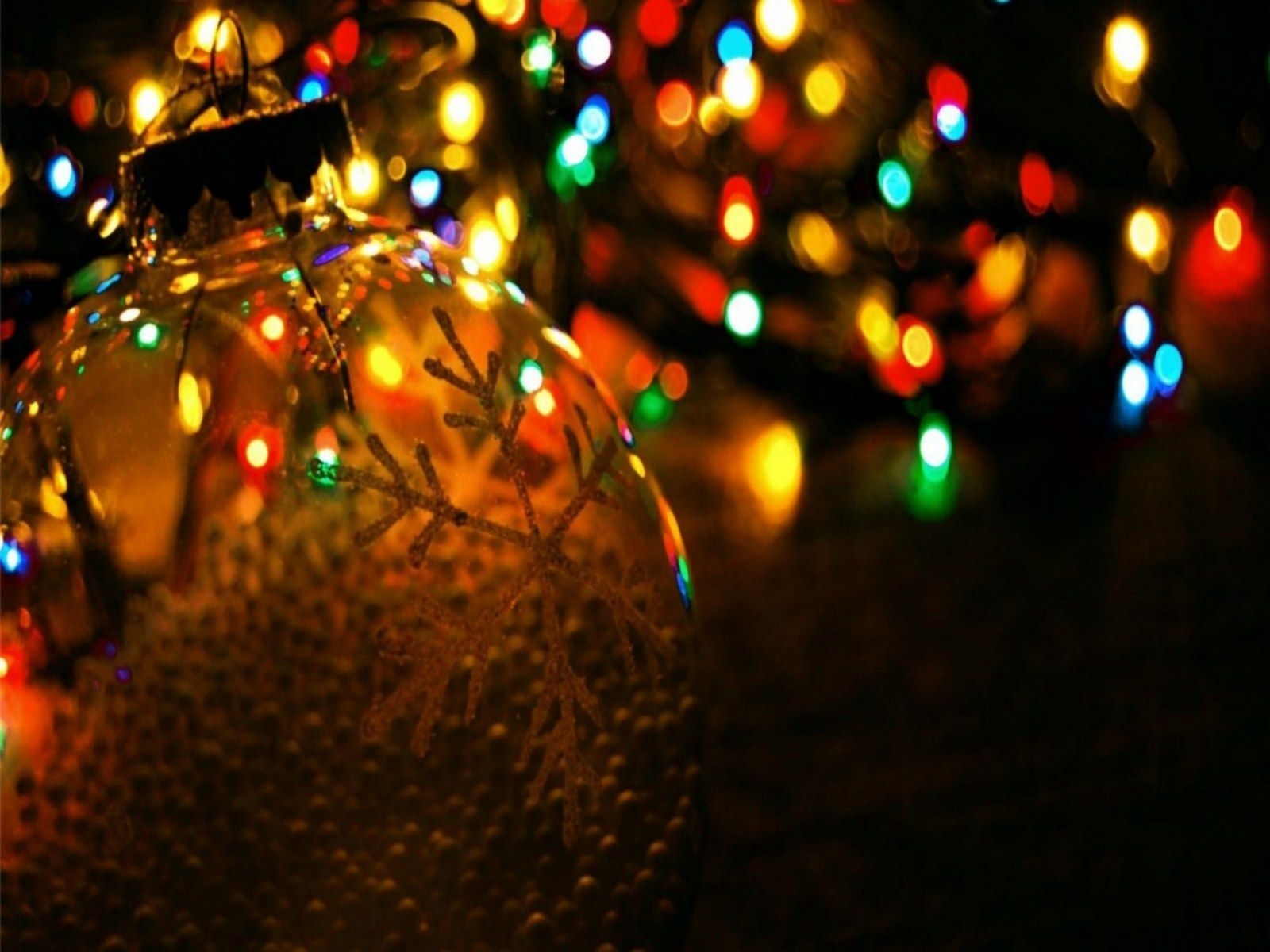 1600x1200 Christmas Lights Laptop Wallpaper Free Christmas Lights Laptop Background, Desktop