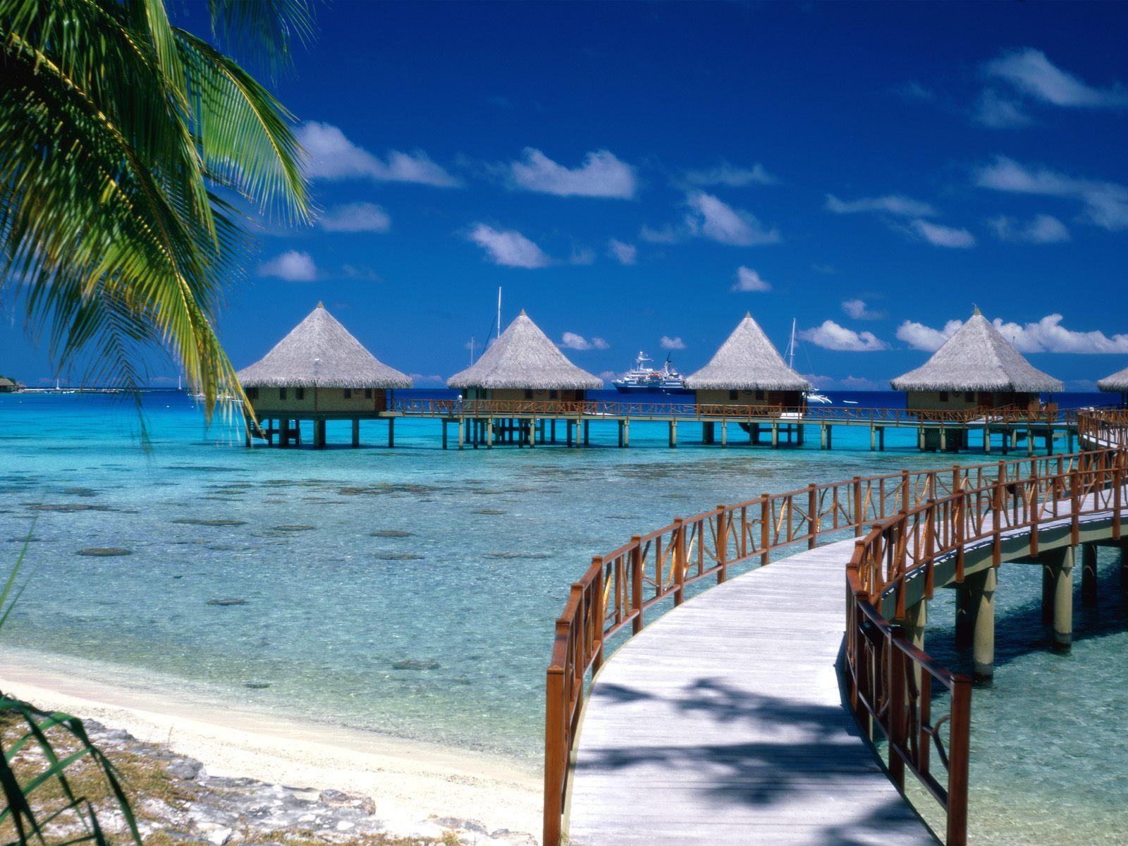 1600x1200 Walkway to Paradise French Polynesia wallpaper, Desktop