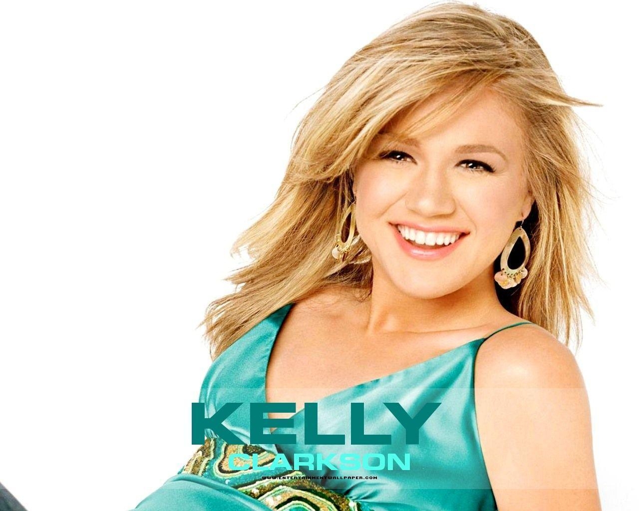 1280x1030 Hot Woman Wallpaper: Kelly Clarkson Wallpaper 3, Desktop