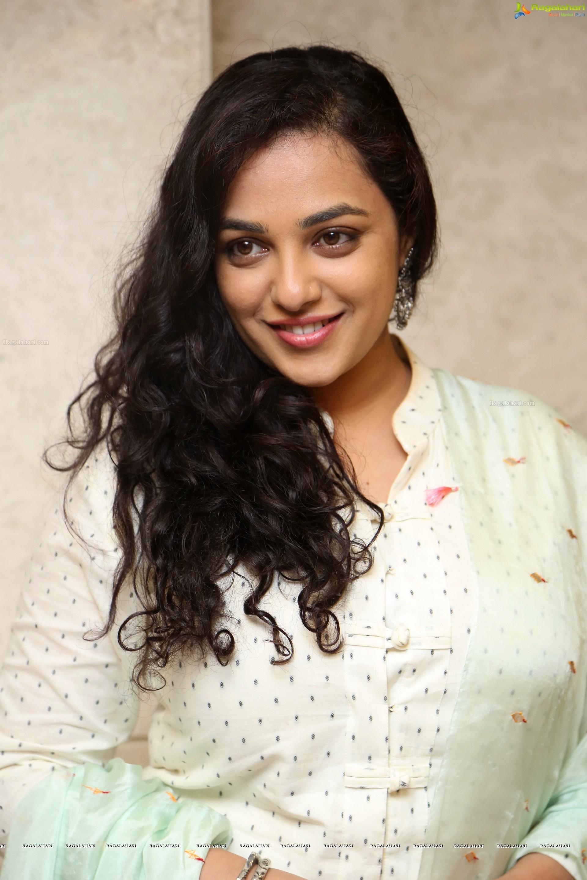 1920x2880 Nithya Menen (HD) Image 3. Tollywood actress image, Image, Photo, Phone