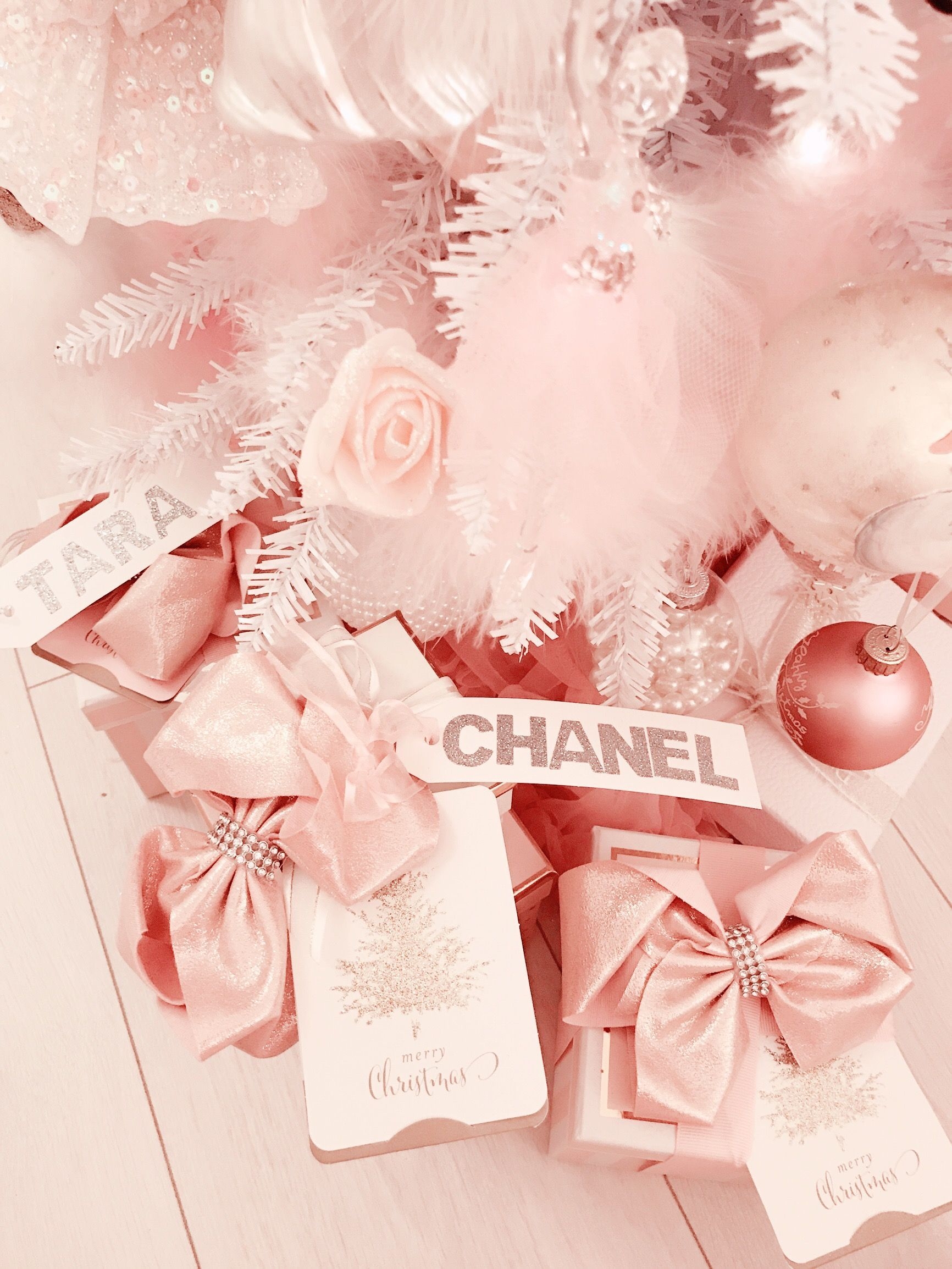 1740x2310 PINK CHANNEL FOR CHRISTMAS. Pink xmas, Christmas aesthetic, Glam christmas, Phone