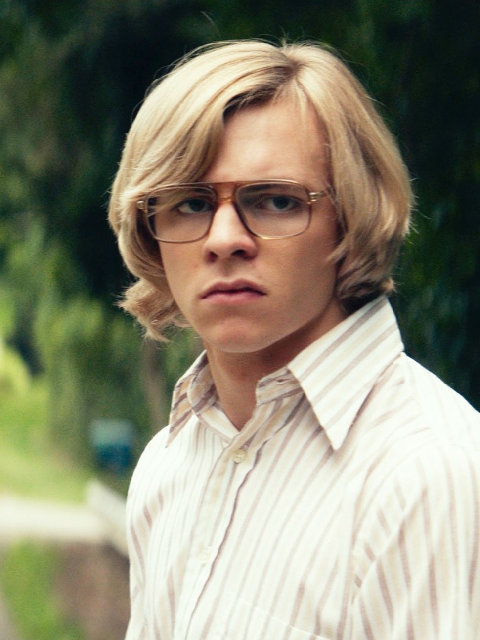 980x1300 My Friend Dahmer' Star Ross Lynch on Going from the Disney Channel to Jeffrey Dahmer, Phone