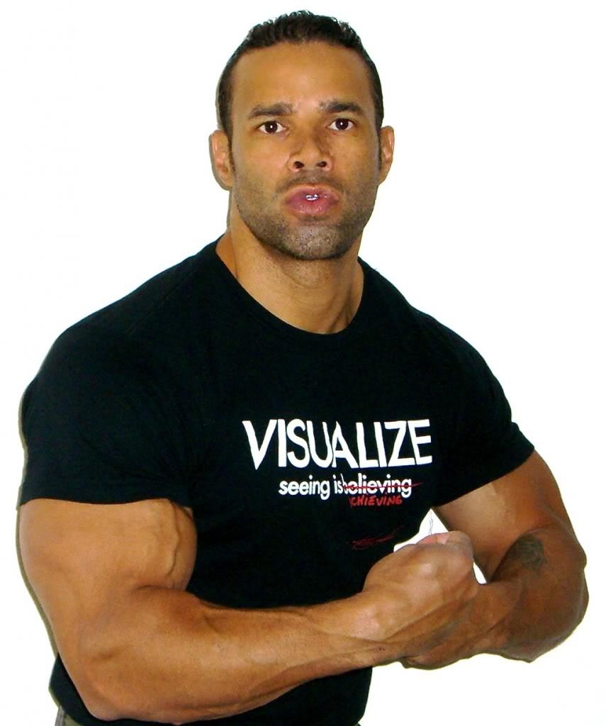 860x1030 Meet Kevin Levrone, Phone