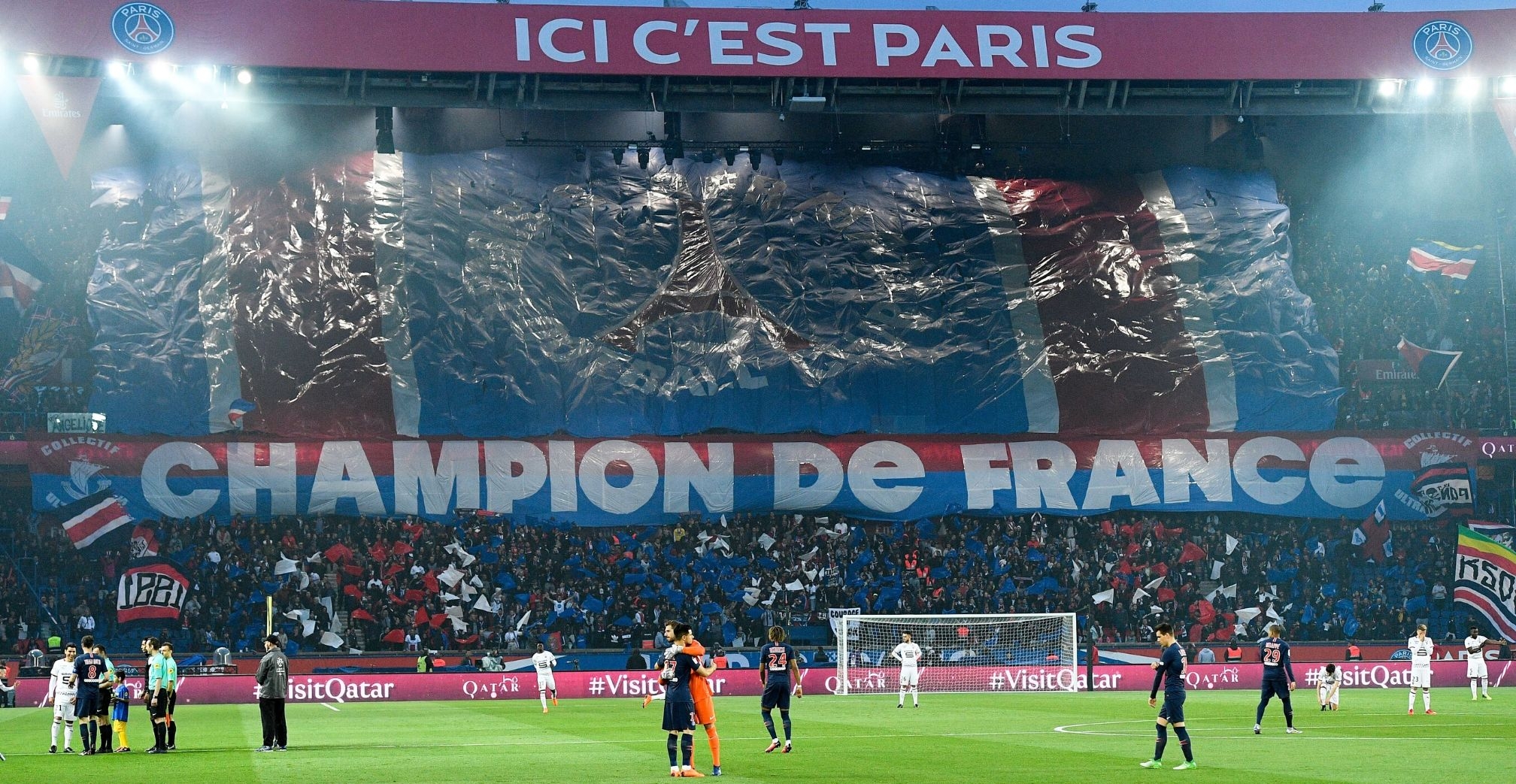 2020x1050 The Parc des Princes legendary home of PSG, Desktop