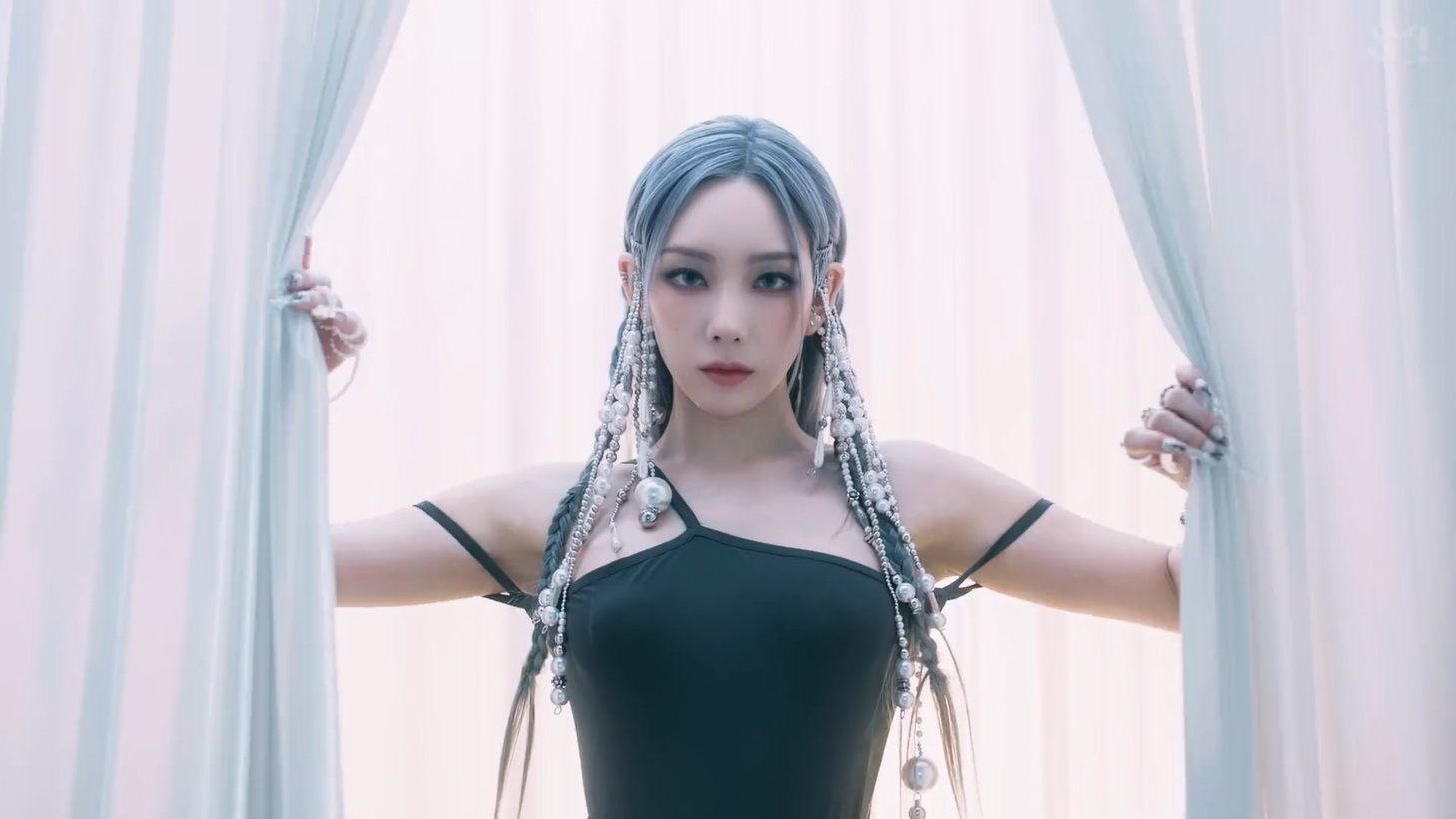 1460x820 Music Video Review Taeyeon's beautiful “INVU” invokes Artemis & Orion, Desktop