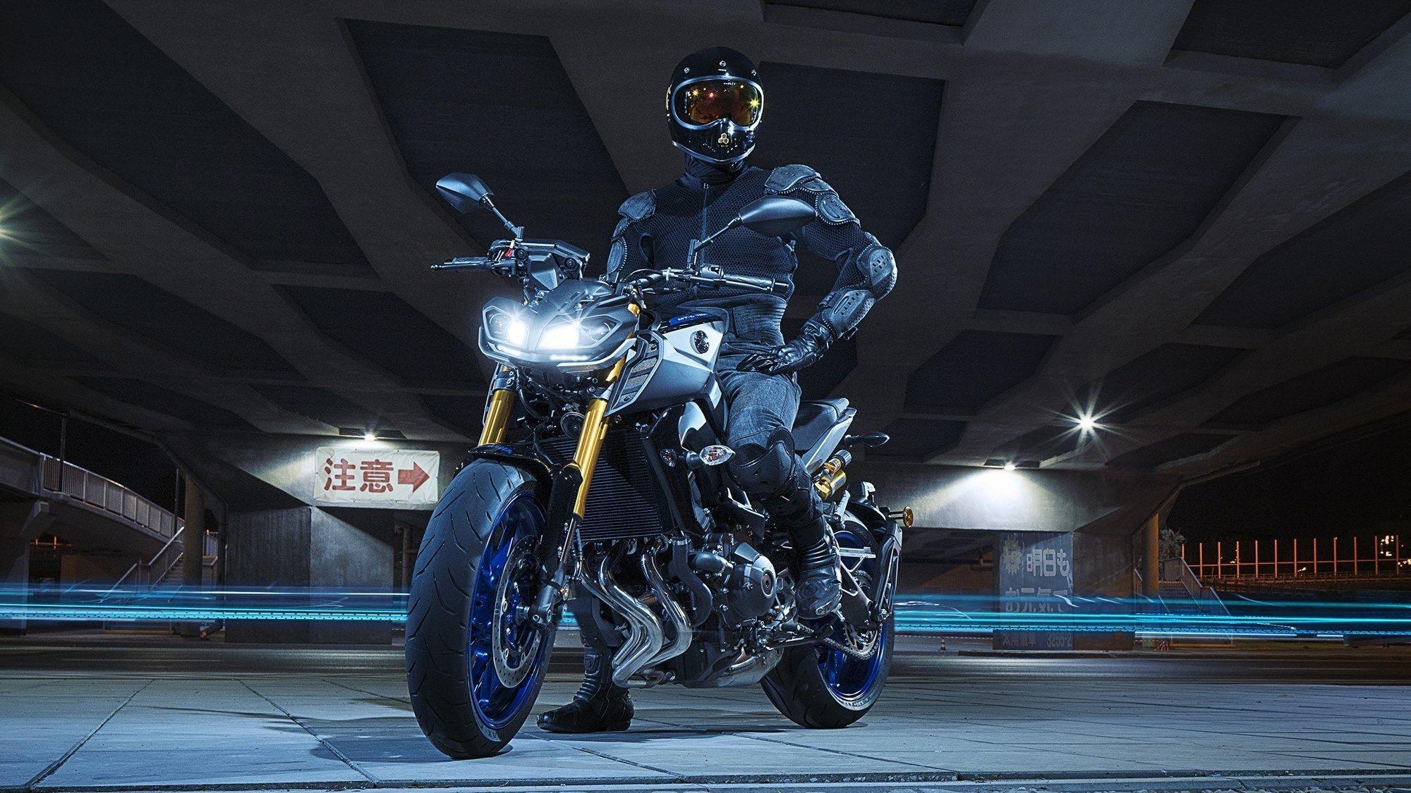 2000x1130 Yamaha MT 09 SP Image, Desktop