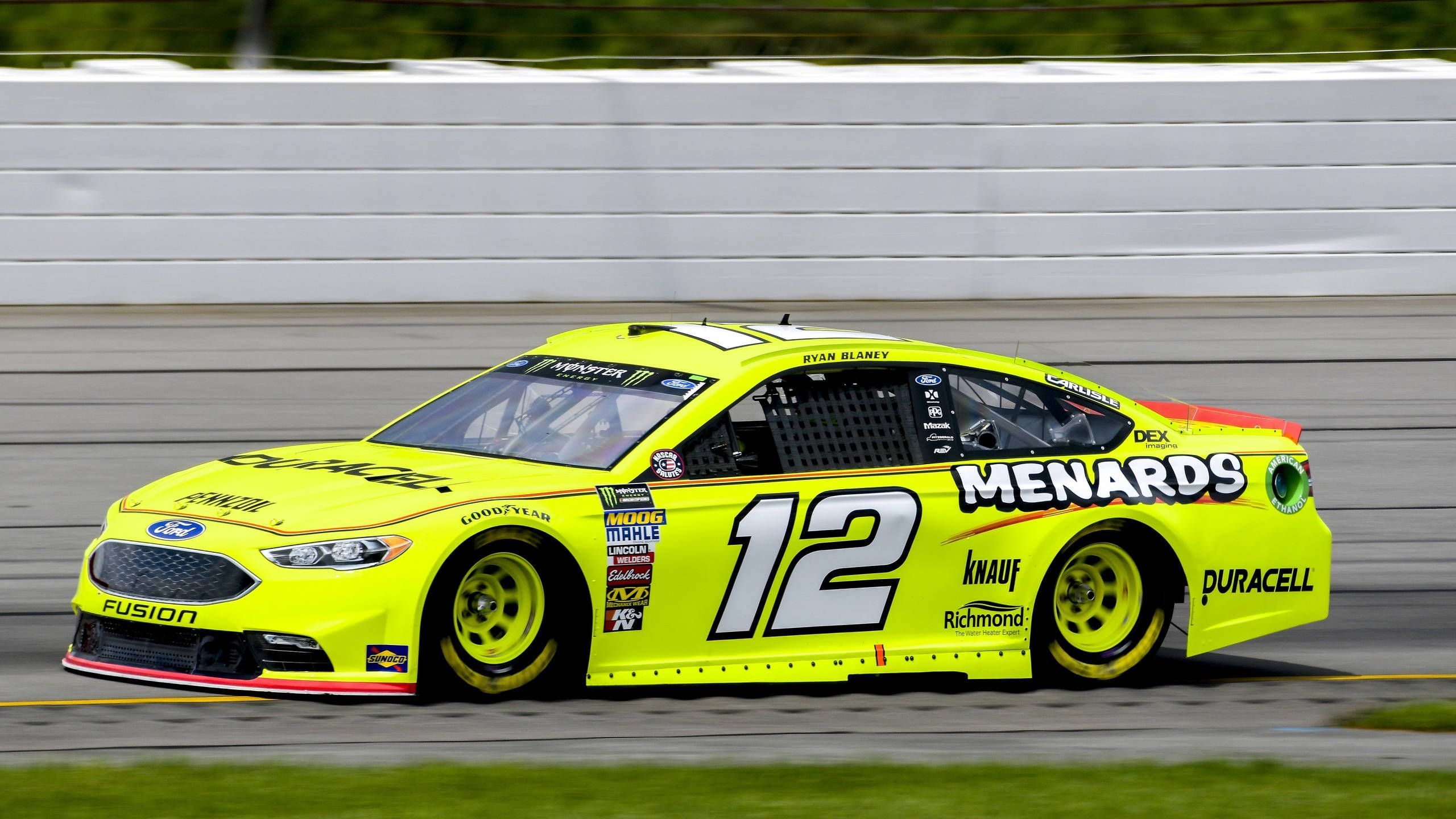 2560x1440 Ryan Blaney edges Kevin Harvick for Pocono NASCAR Cup pole, Desktop