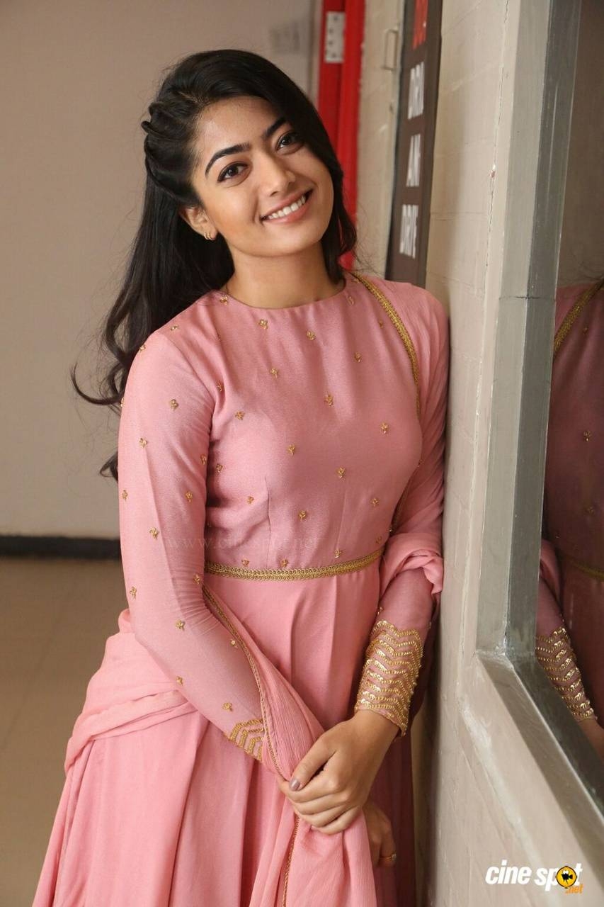 860x1280 rashmika mandanna wallpaper, Phone