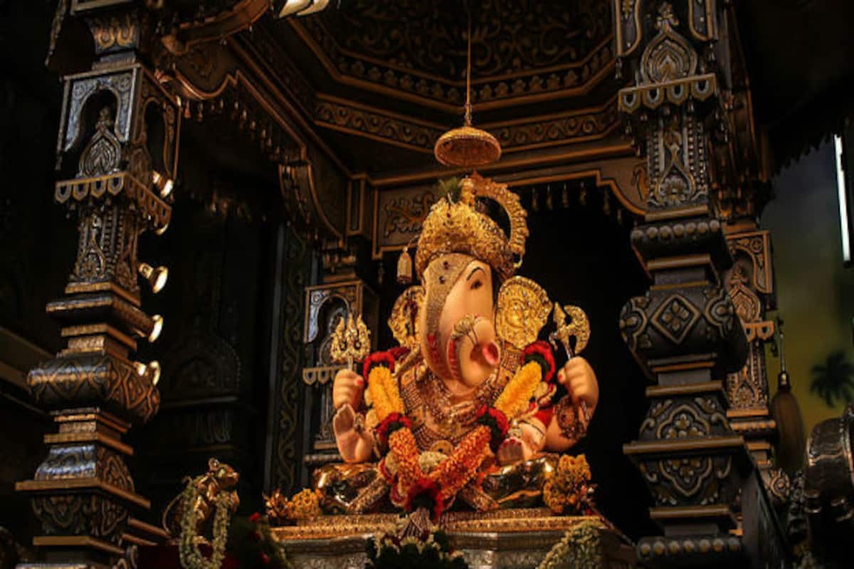 1200x800 Ganesh Chaturthi 2017: 5 Interesting Facts about Dagdusheth Halwai Ganpati Temple in Pune, Desktop