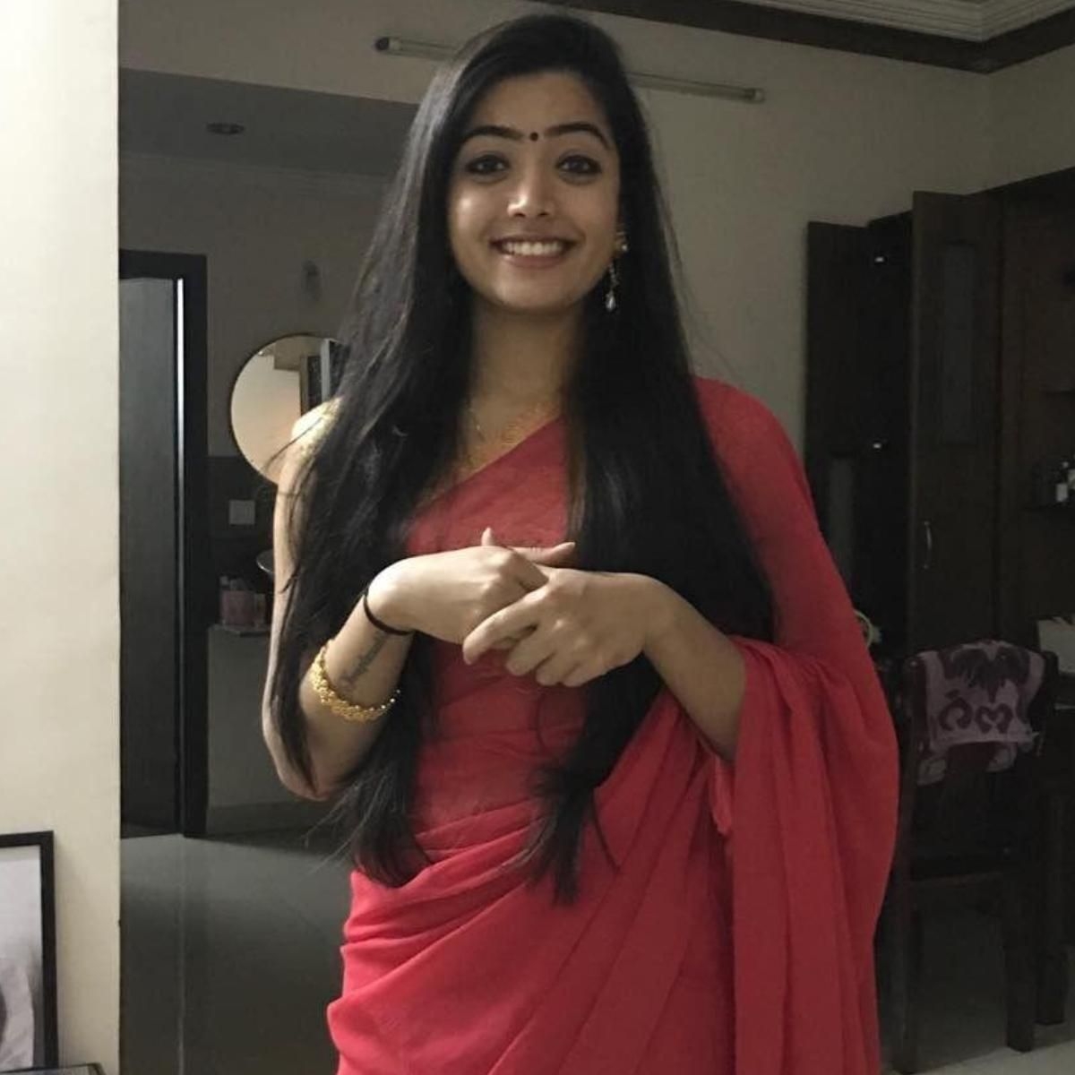 1200x1200 Rashmika Mandanna's THESE interesting facts will take you, Phone