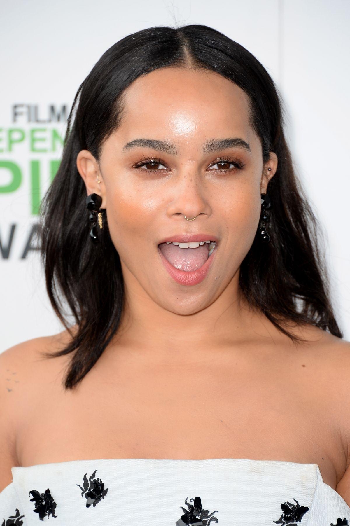 1200x1810 HD Zoe Kravitz Wallpaper and Photo. HD Girls Wallpaper, Phone