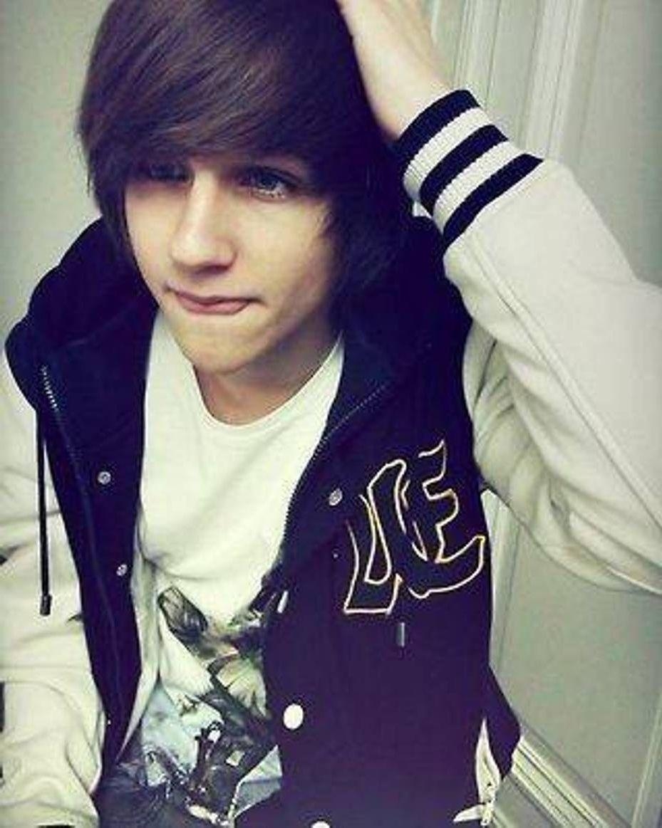 930x1170 Cute Emo Boy Hairstyles Emo Alone Boy Free High Definition, Phone