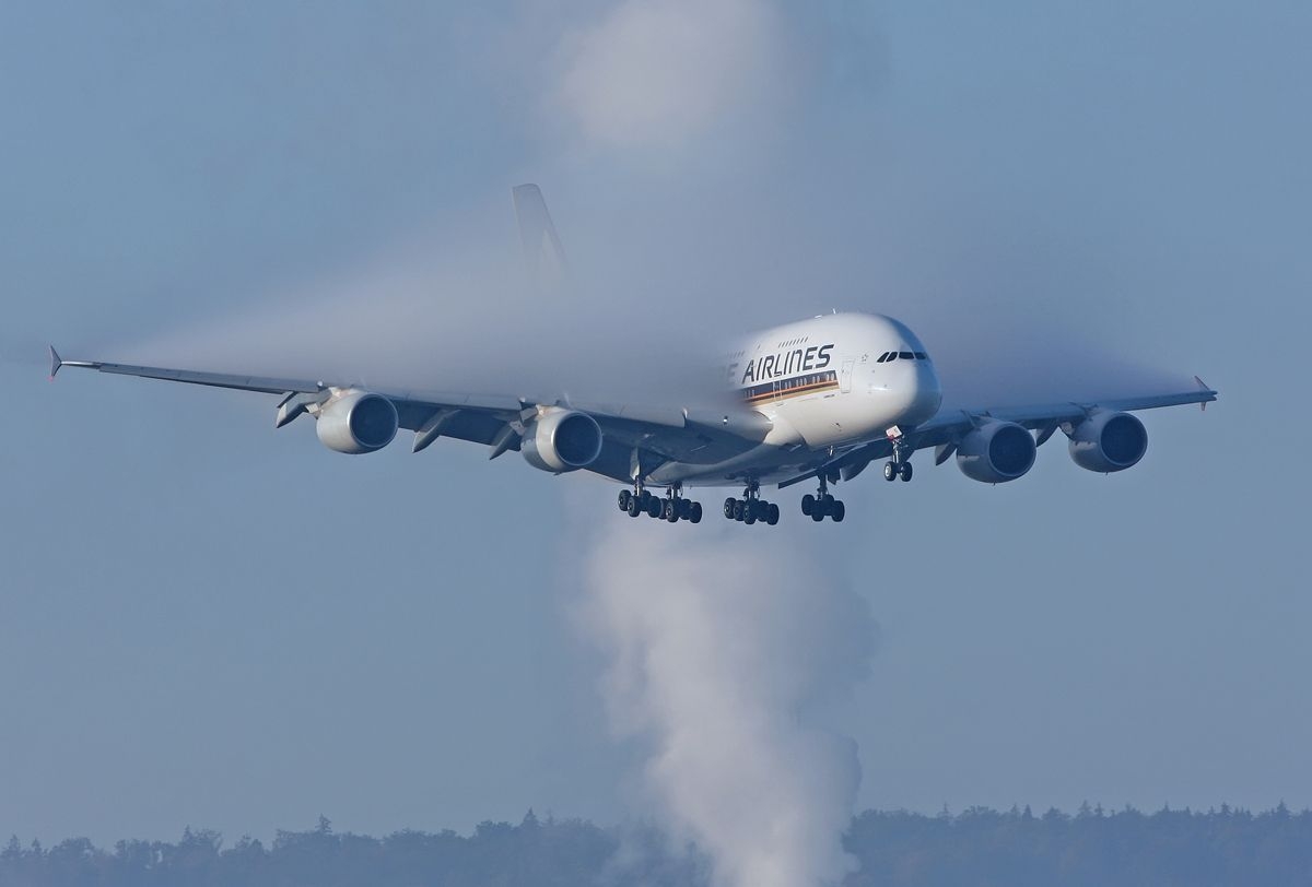 1200x820 Airbus A380 800 Singapore Airlines Smokey On Wallpaper Flying Magazine, Desktop