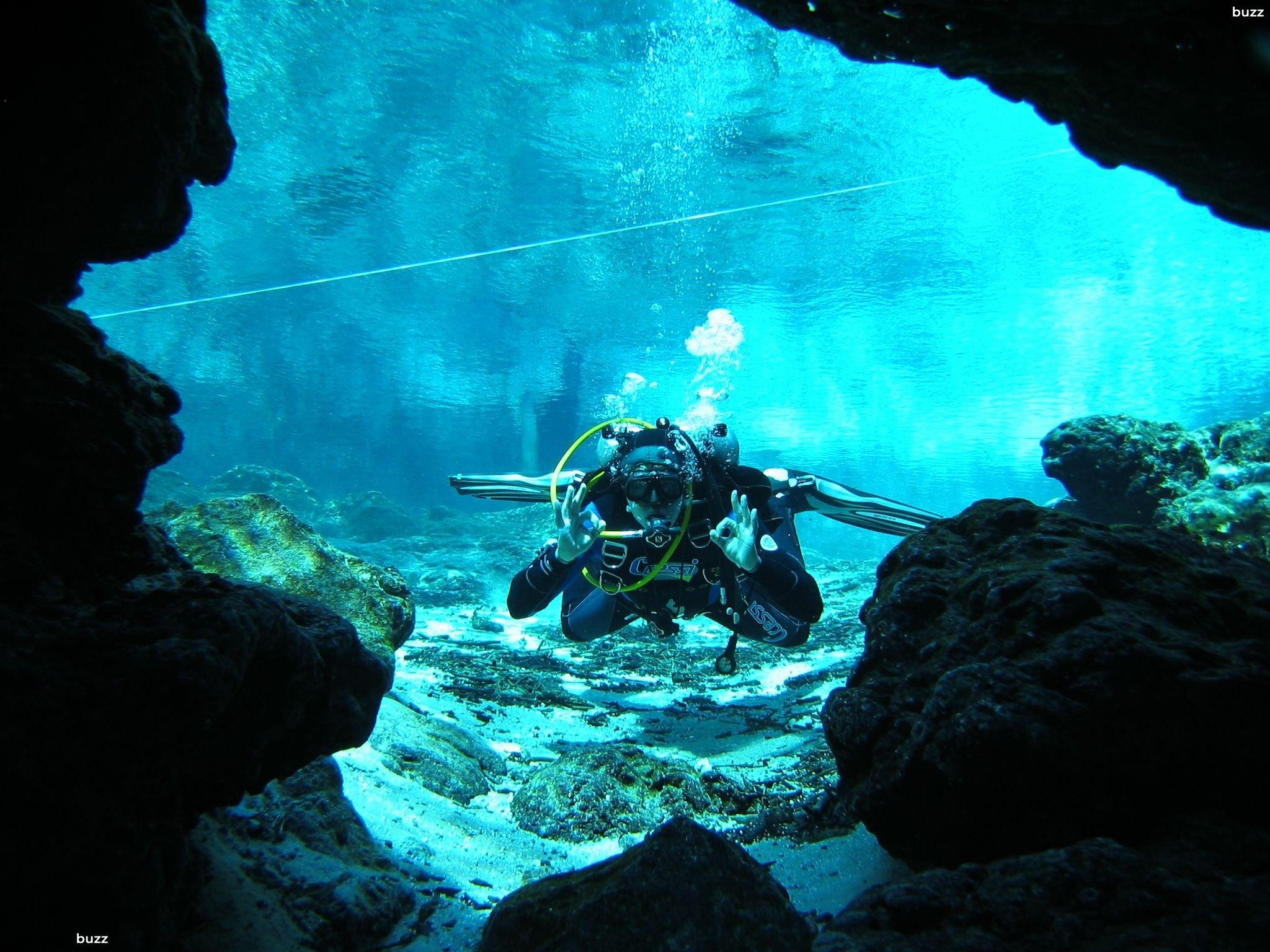 2050x1540 Diving Wallpaper 17 X 1536, Desktop