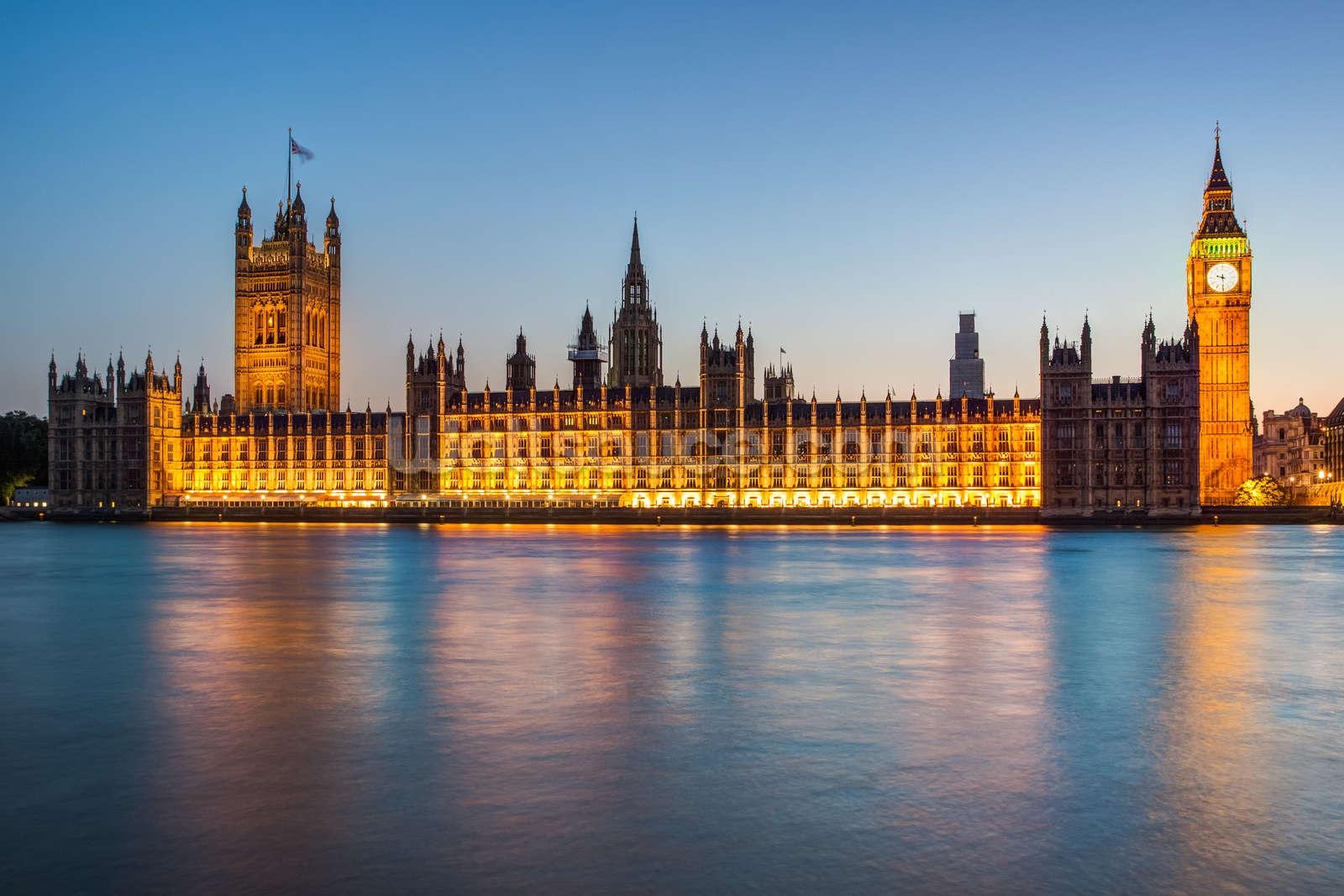 1600x1070 Houses of Parliament at Dusk Wallpaper Mural, Desktop