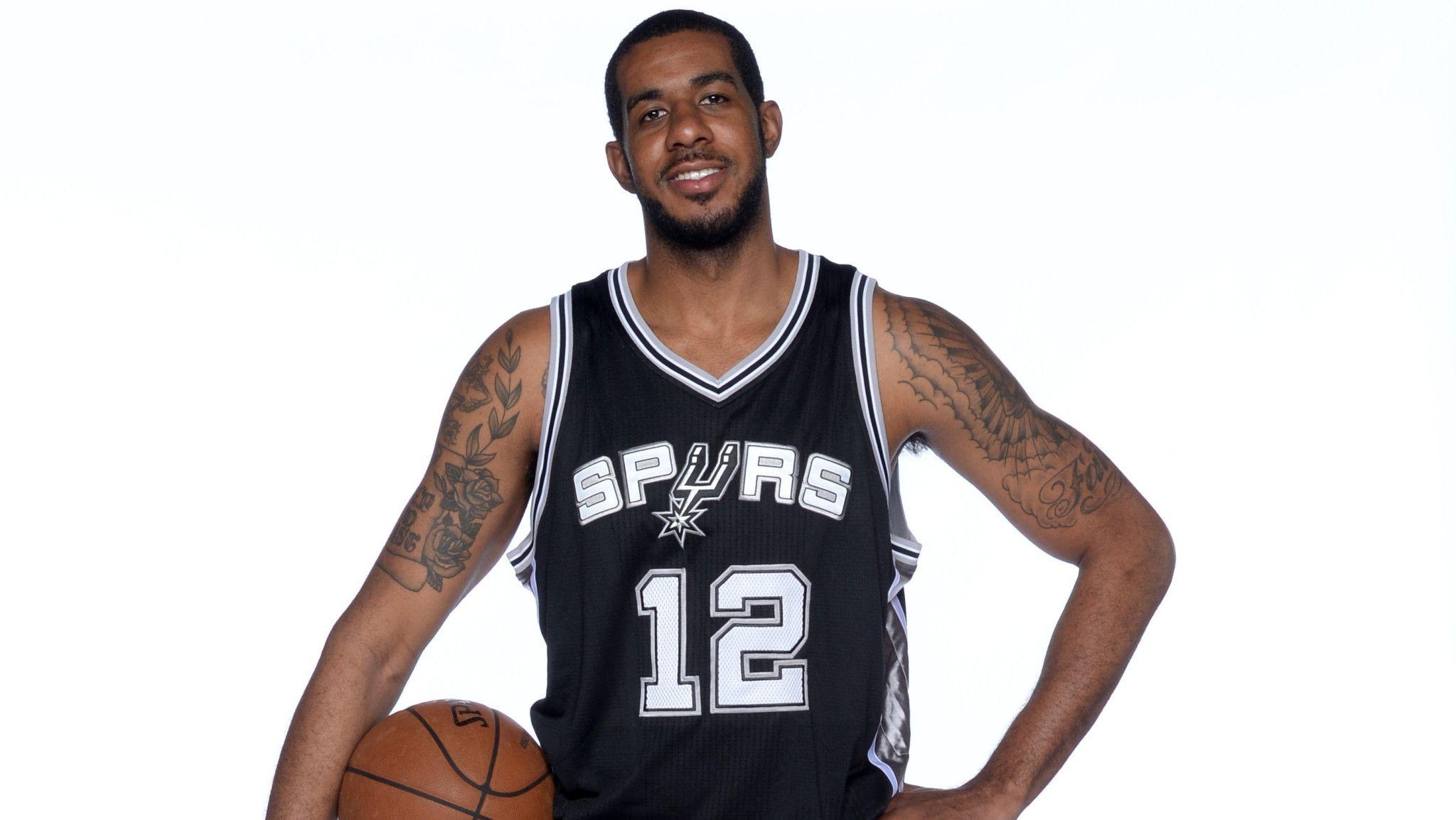 2050x1160 The Adjustment Bureau: How LaMarcus Aldridge Will Fit in With, Desktop