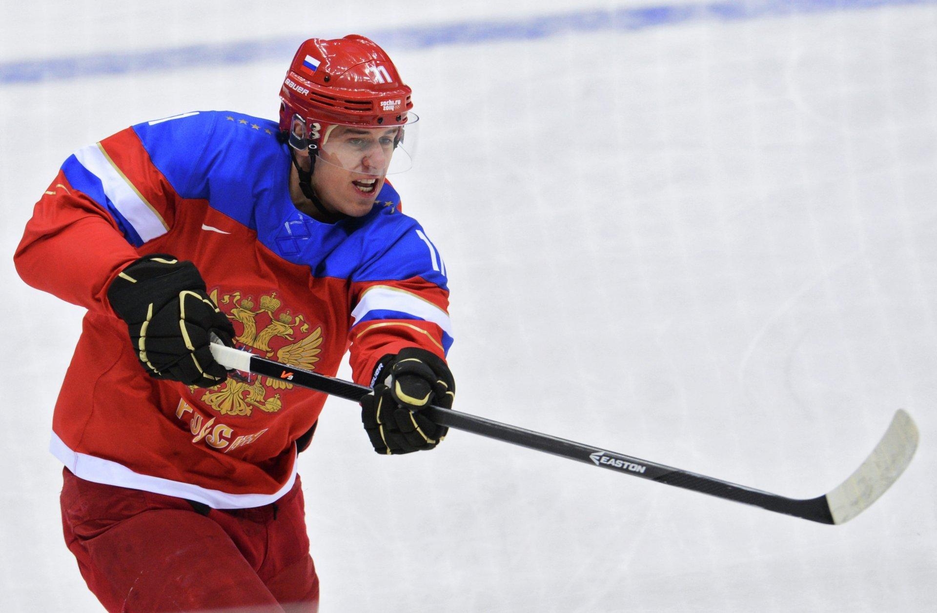 1920x1260 evgeni malkin hockey throw russia xxii olympic winter games sochi, Desktop