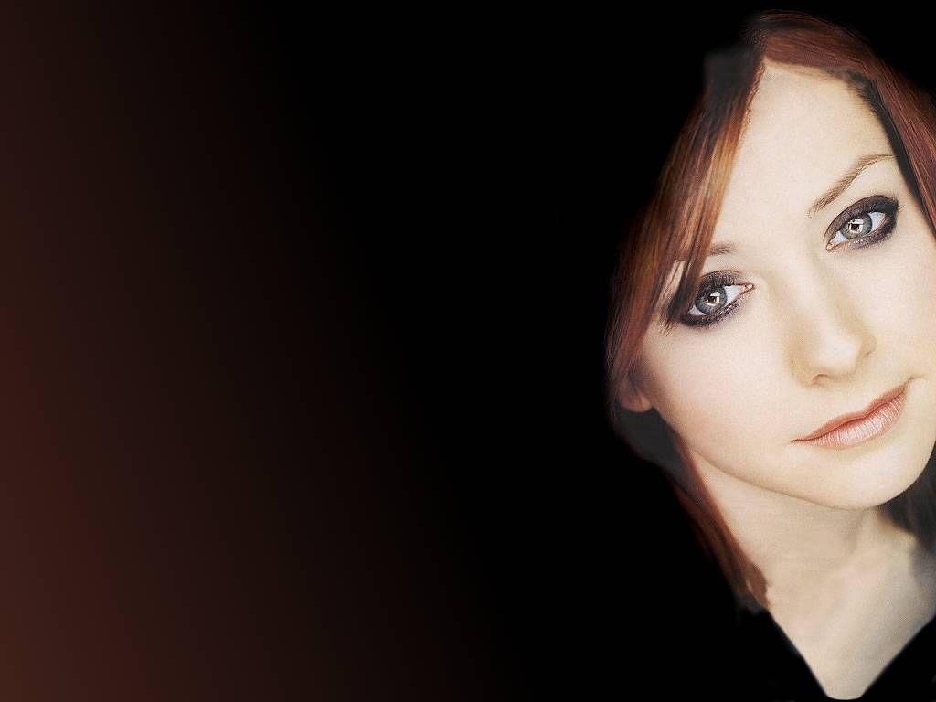 1030x770 Alyson Hannigan Picture, Desktop