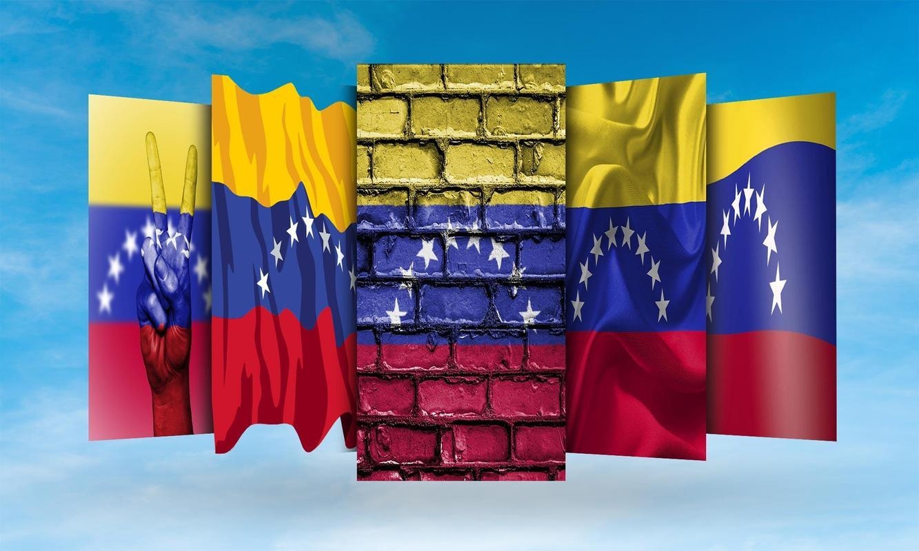 1340x800 Venezuela Flag Wallpaper for Android, Desktop