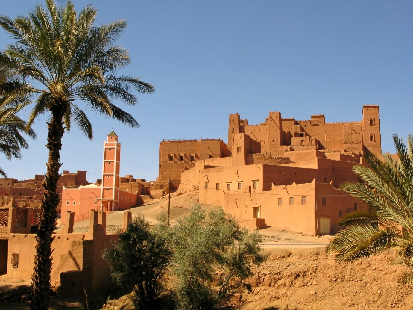 1380x1040 Morocco the Kasbah Adventure Travel, Desktop