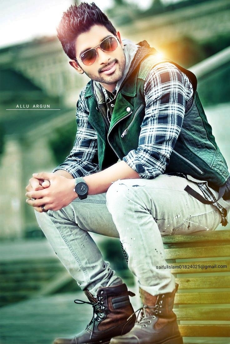 740x1110 allu arjun HD wallpaper, fashion model, fashion, yellow, performance, fashion design, fun, jeans, photography, fashion show, denim, Phone