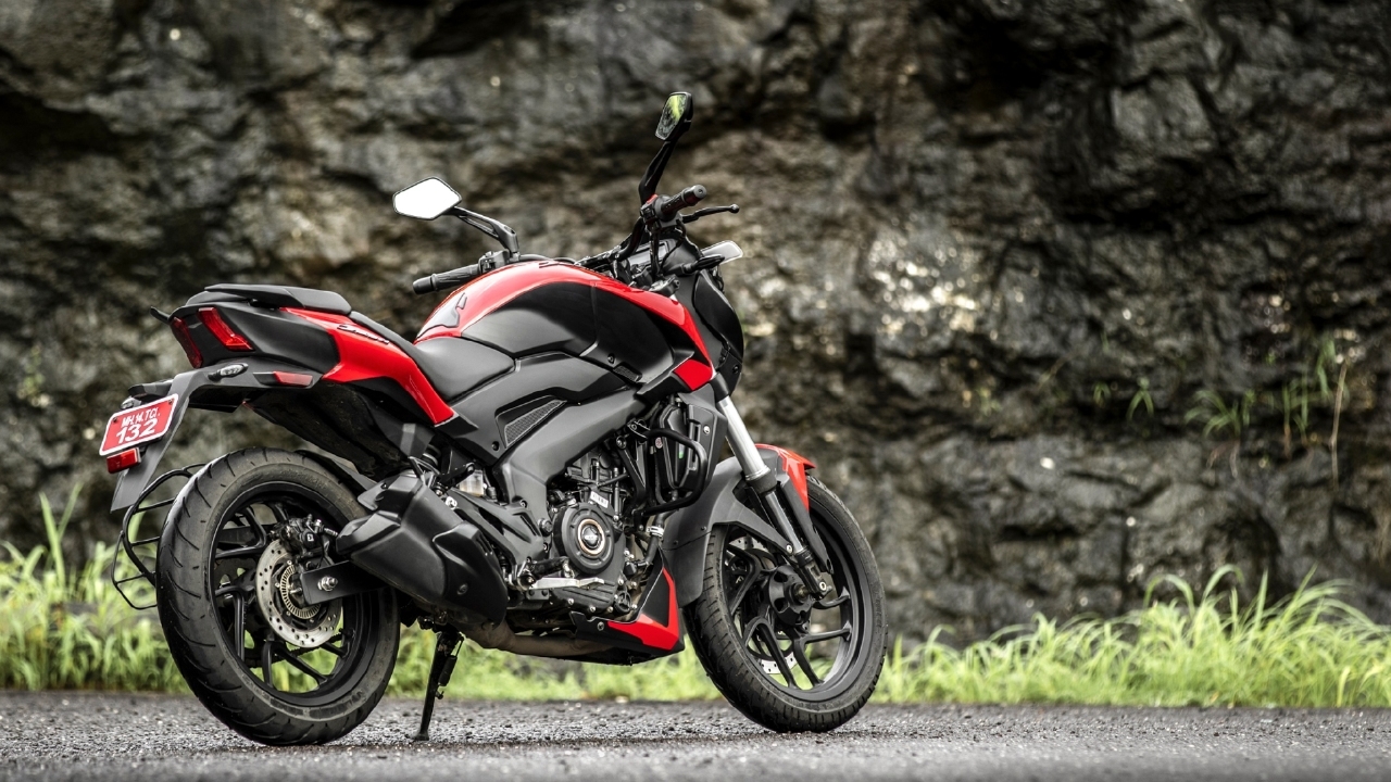 1280x720 Bajaj Dominar 250 Right Rear Three Quarter Image, Desktop