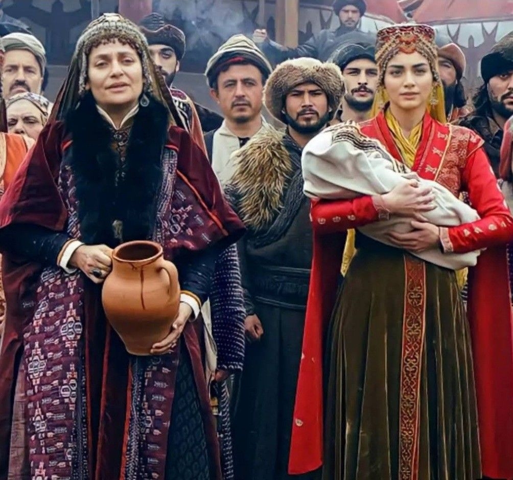 1010x940 Selcan and Bala hatun season 3 ep 70, Desktop