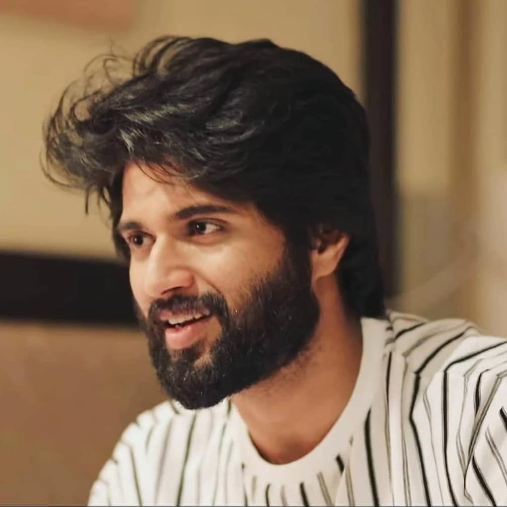 1010x1010 Vijay deverakonda, Phone