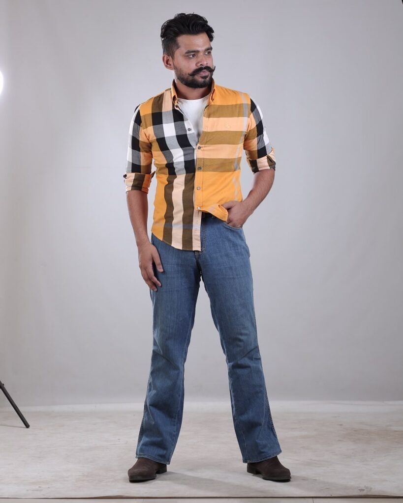 820x1030 Arjan Dhillon Photo. Singer, Women's plaid shirt, Tops, Phone