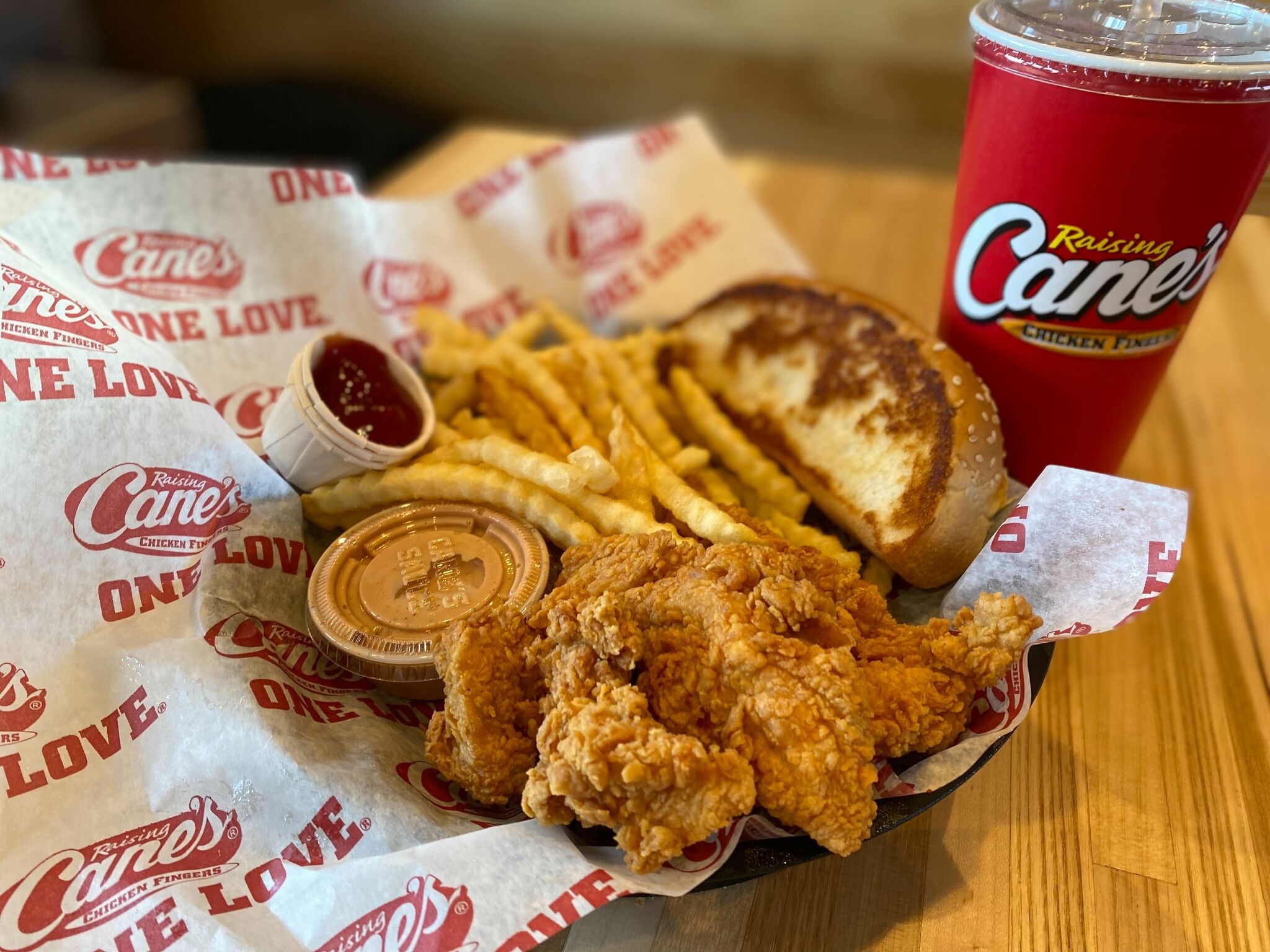 2050x1540 Raising Canes 'coming soon' prank dupes, Desktop