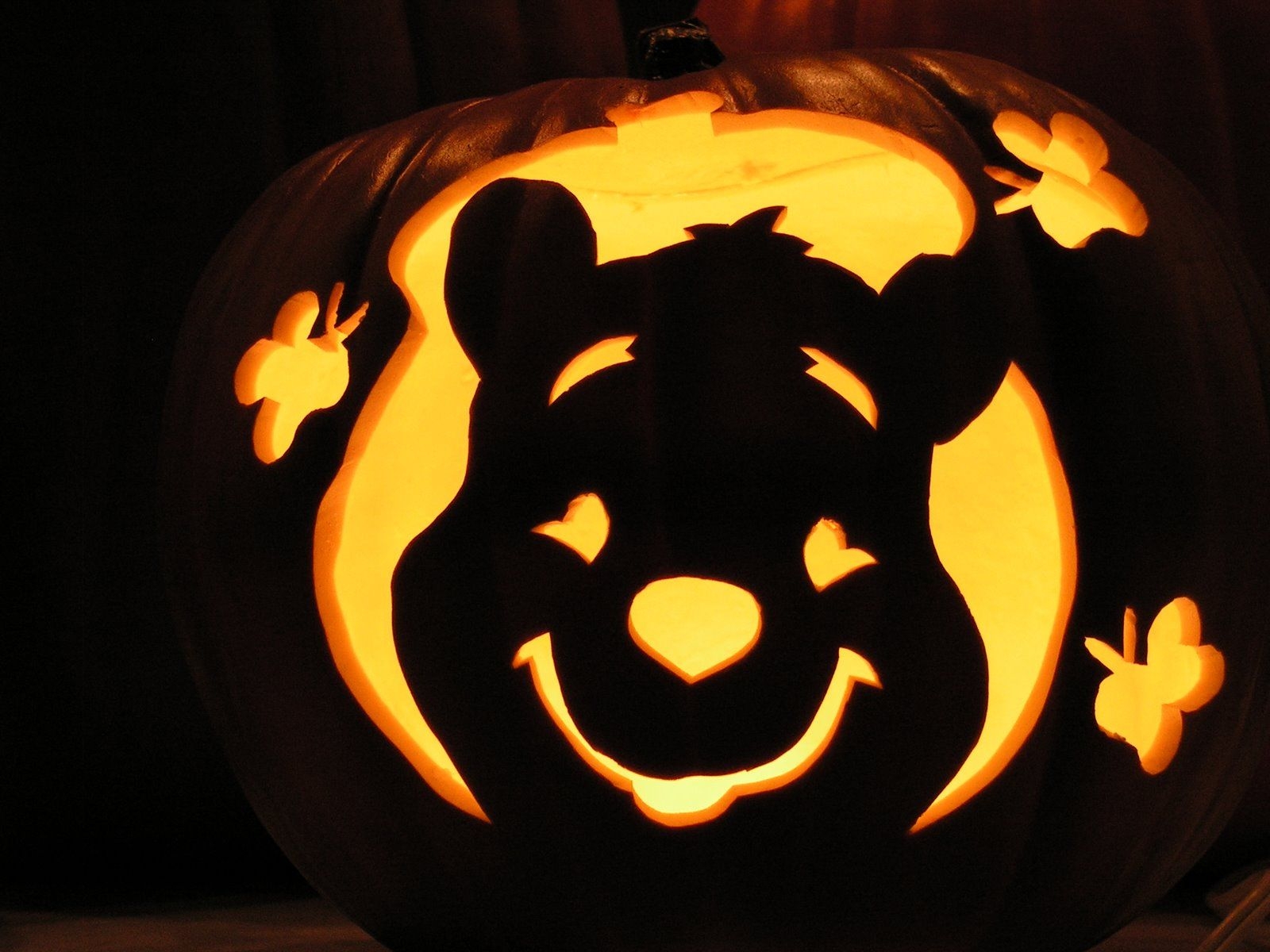 1600x1200 Winnie The Pooh Halloween Wallpaper, Desktop