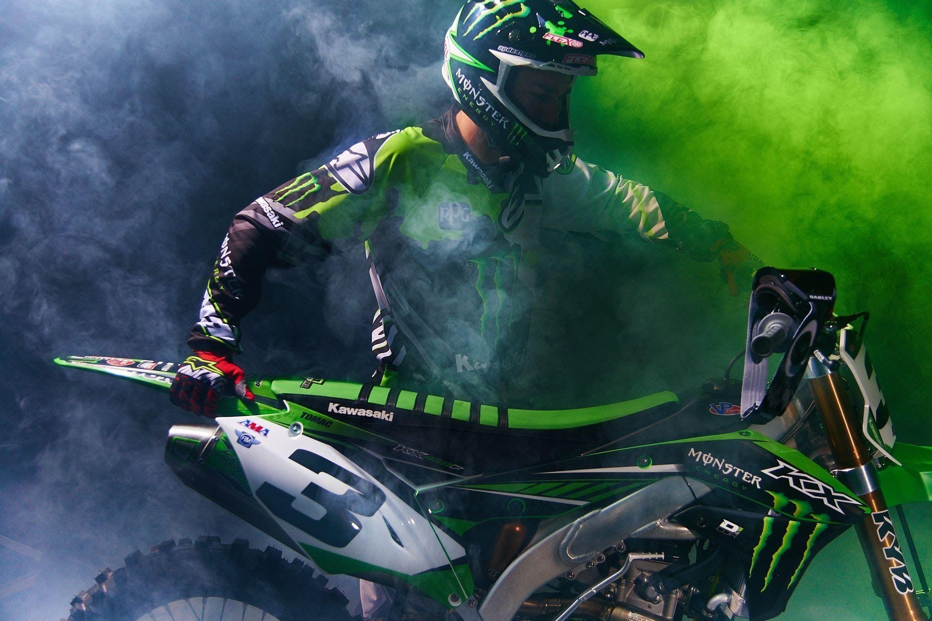 1920x1290 Kawasaki Motorcycle & Dirtbike Wallpaper, Desktop