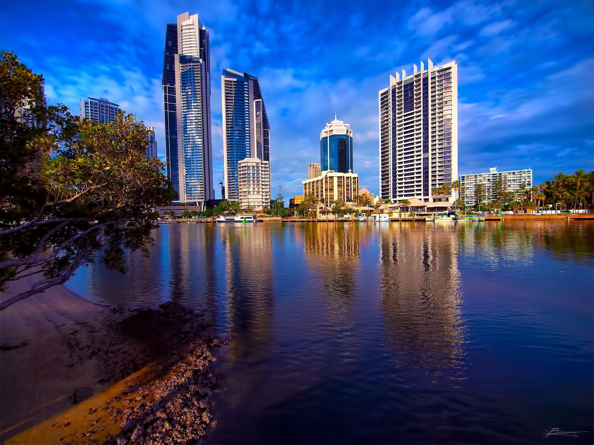 2050x1540 Gold Coast City, Queensland on the East Coast of Australia, Desktop