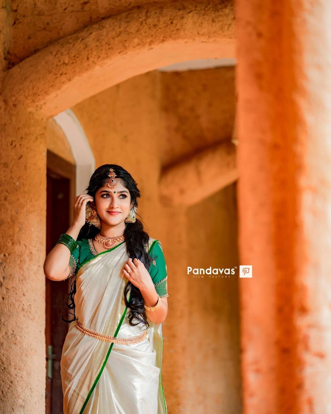 1080x1350 Gorgeous Malayalam Model Kalyani Anil Traditional Photohoot, Phone