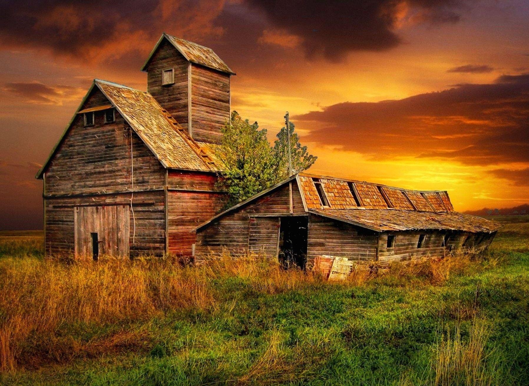 1800x1320 Sunsets: Grain Pig Barns North Dakota Sunset Grass Old Golden Sky, Desktop