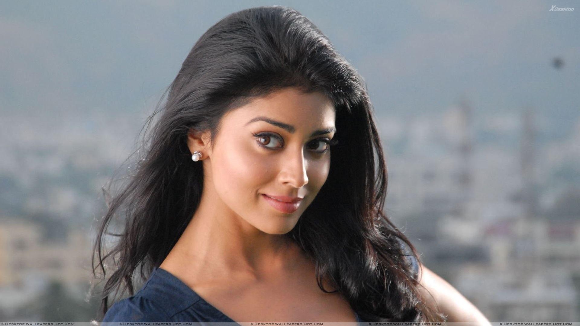 1920x1080 Shriya Saran Wallpaper, Photo & Image in HD, Desktop