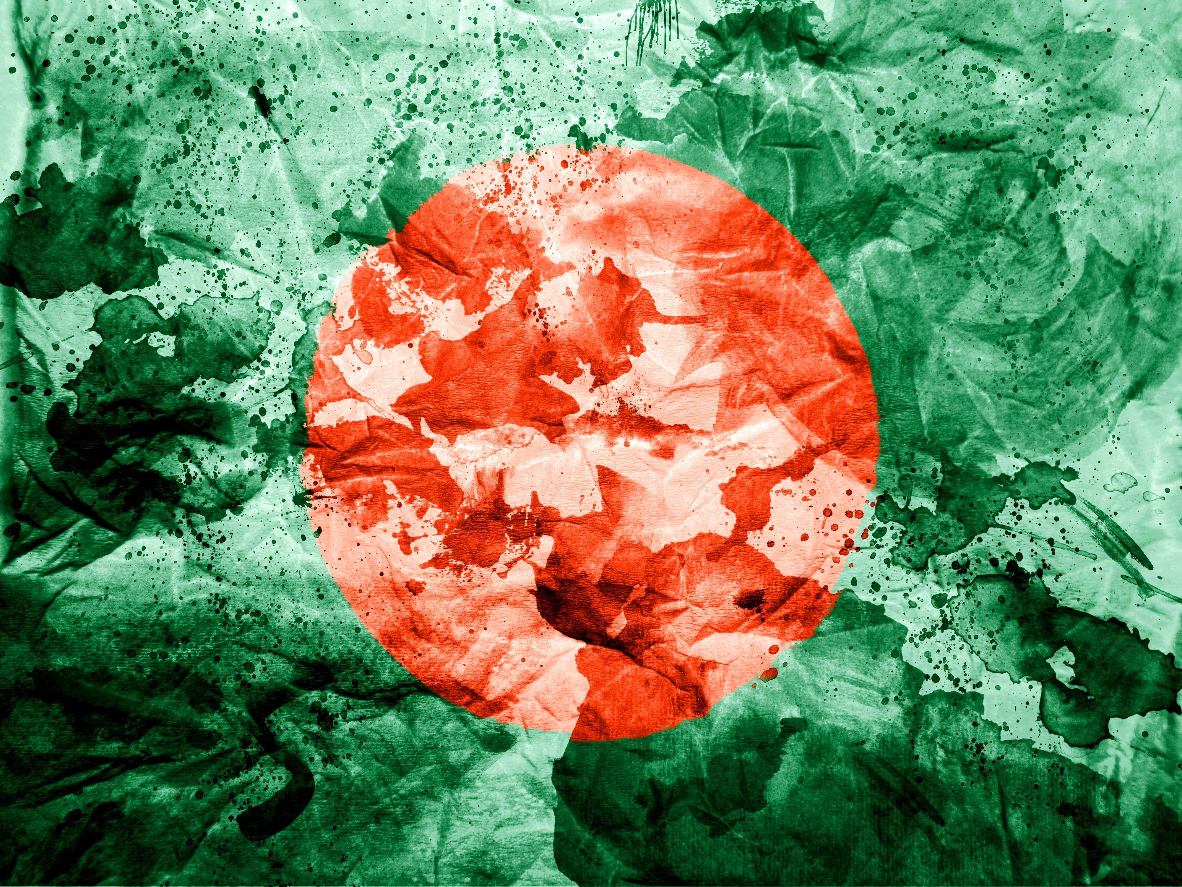 4000x3000 Bangladesh in Turmoil. War Crimes Protests Escalate, Desktop