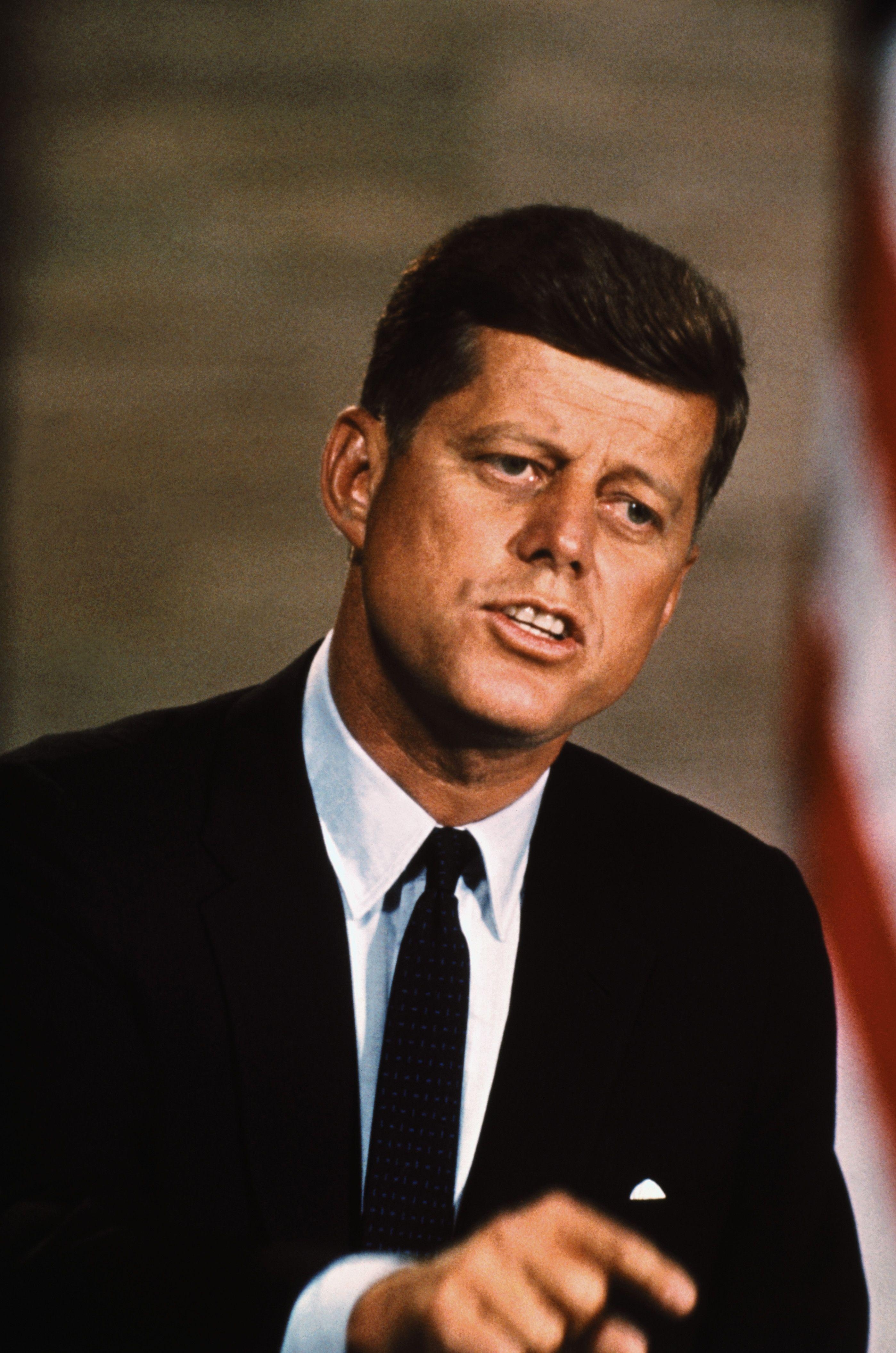 2800x4230 President John F Kennedy Wallpaper, Phone