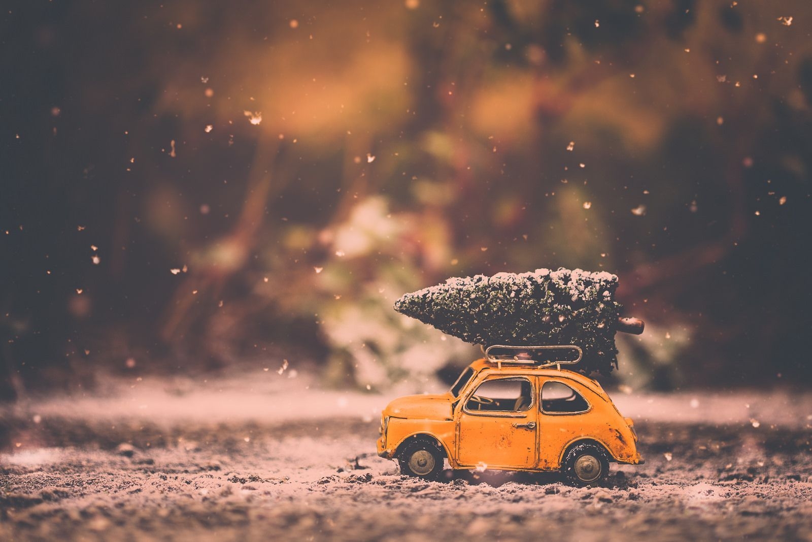 1600x1070 Merry Christmas. Disney cars wallpaper, Miniature cars, Love wallpaper background, Desktop