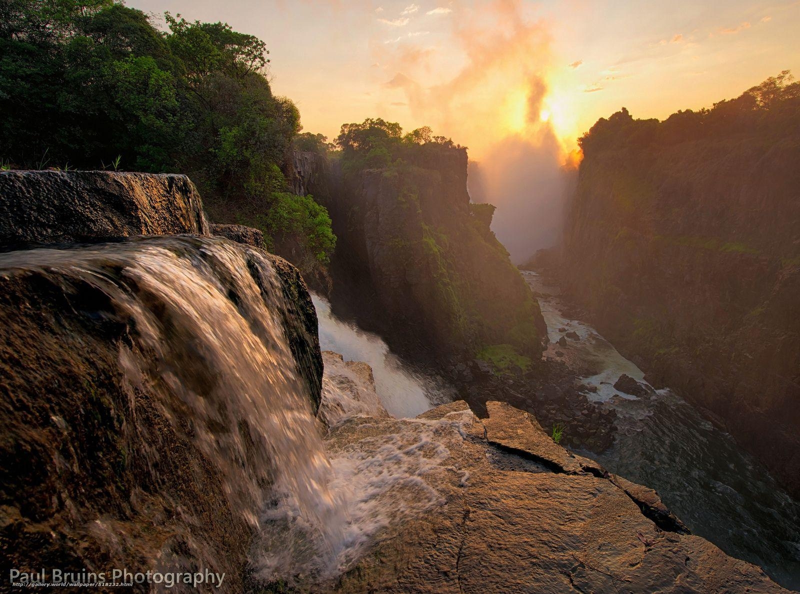 1600x1190 Download wallpaper Zimbabwe, waterfall, Africa, Victoria free, Desktop