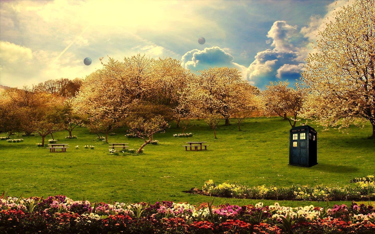 1440x900 TARDIS Wallpaper for iPhone 5 + Retina iPads, Desktop