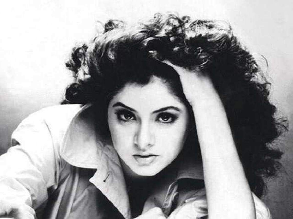 1200x900 Divya Bharati's 45th birth anniversary: Rare image of the actress. Hindi Movie News of India, Desktop