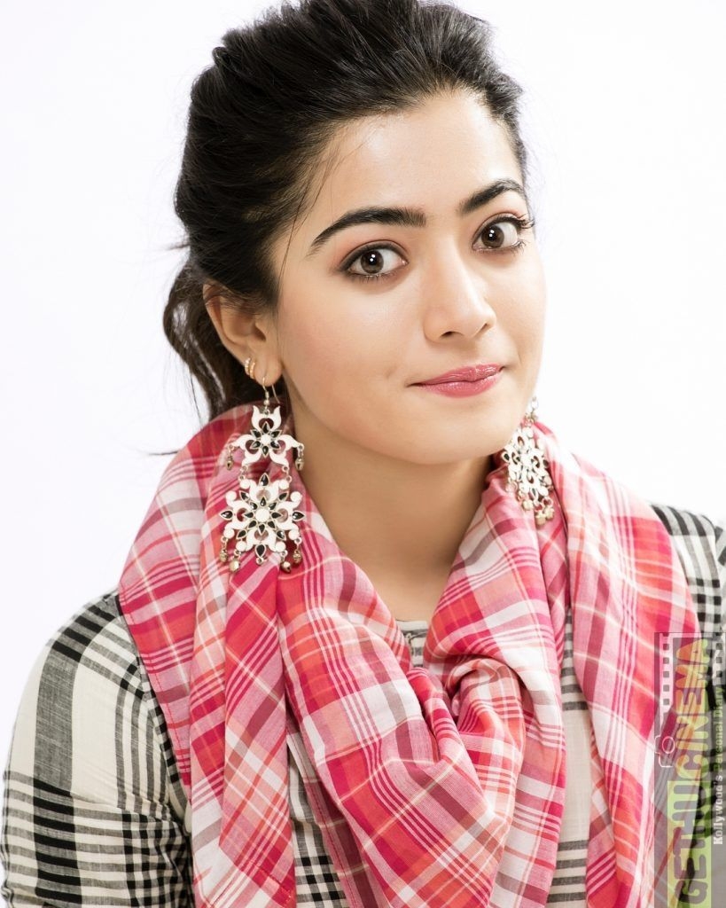 820x1030 Geetha Govindam Actress Rashmika Mandanna 2018 Cute Image. Most, Phone